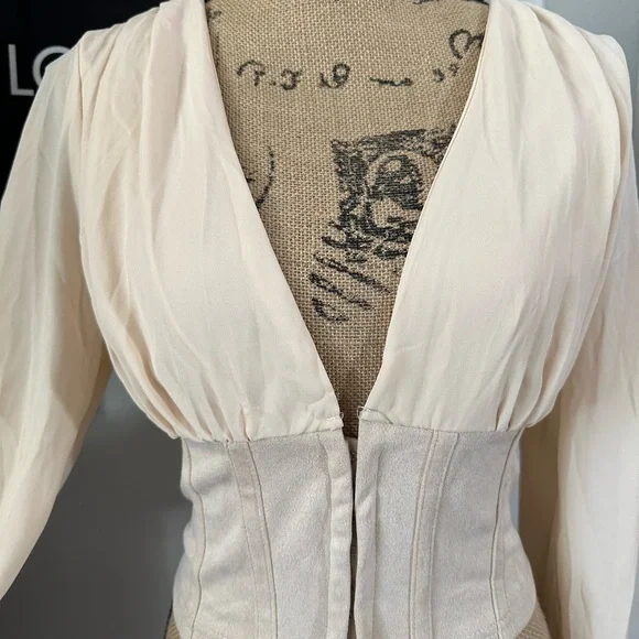 🆕Love X Design Long Sleeve Corset Top - Picture 5 of 16